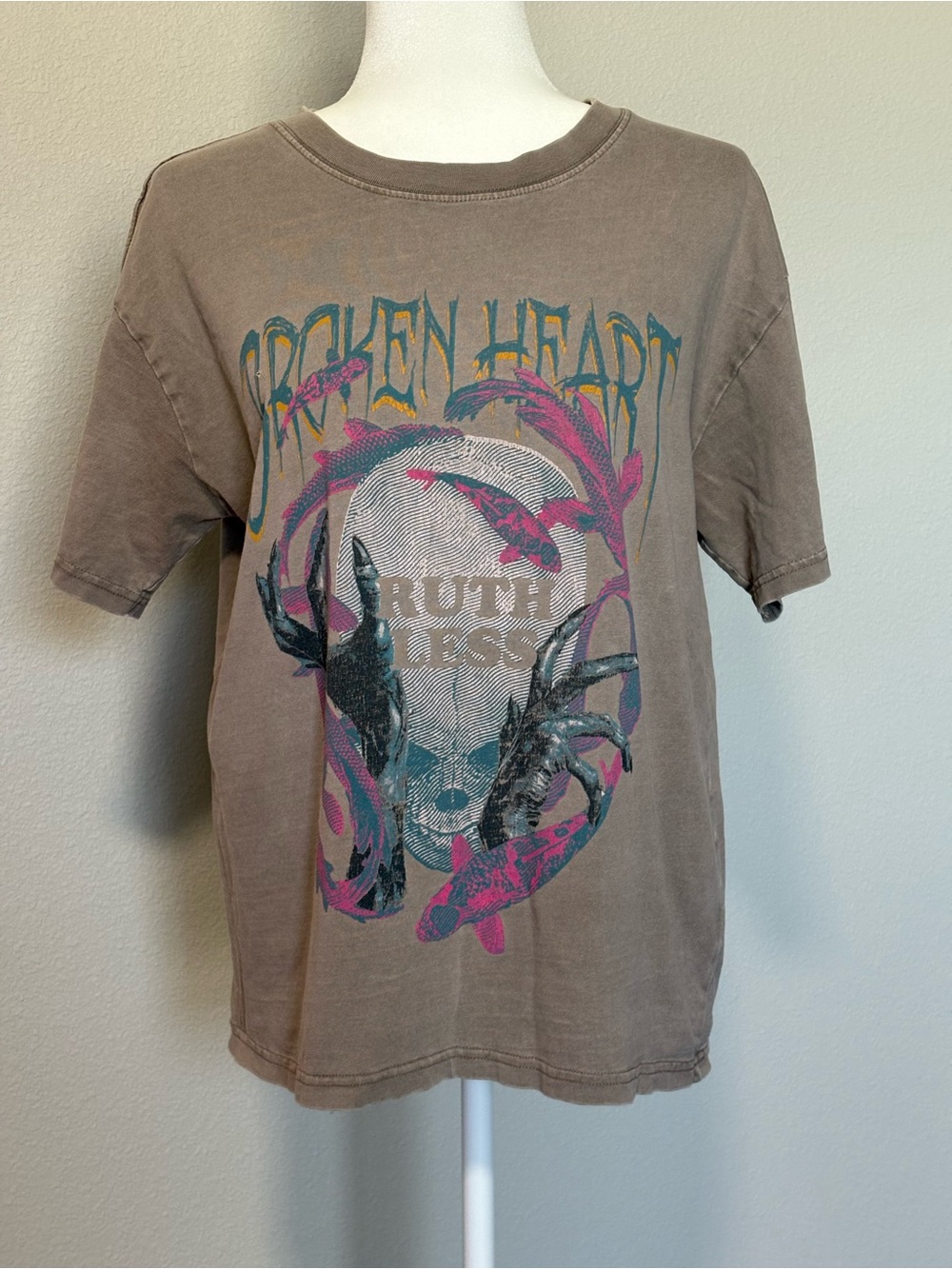 Forever 21 Graphic Tee with Teal & Pink Print
